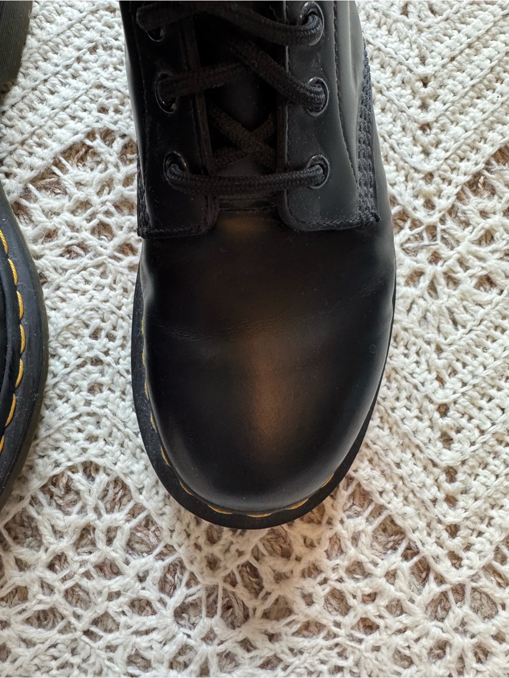 Dr. Martens Matte Black Leather Eye Lace-Up Boots Yellow Stitching Size 9 - Picture 5 of 16